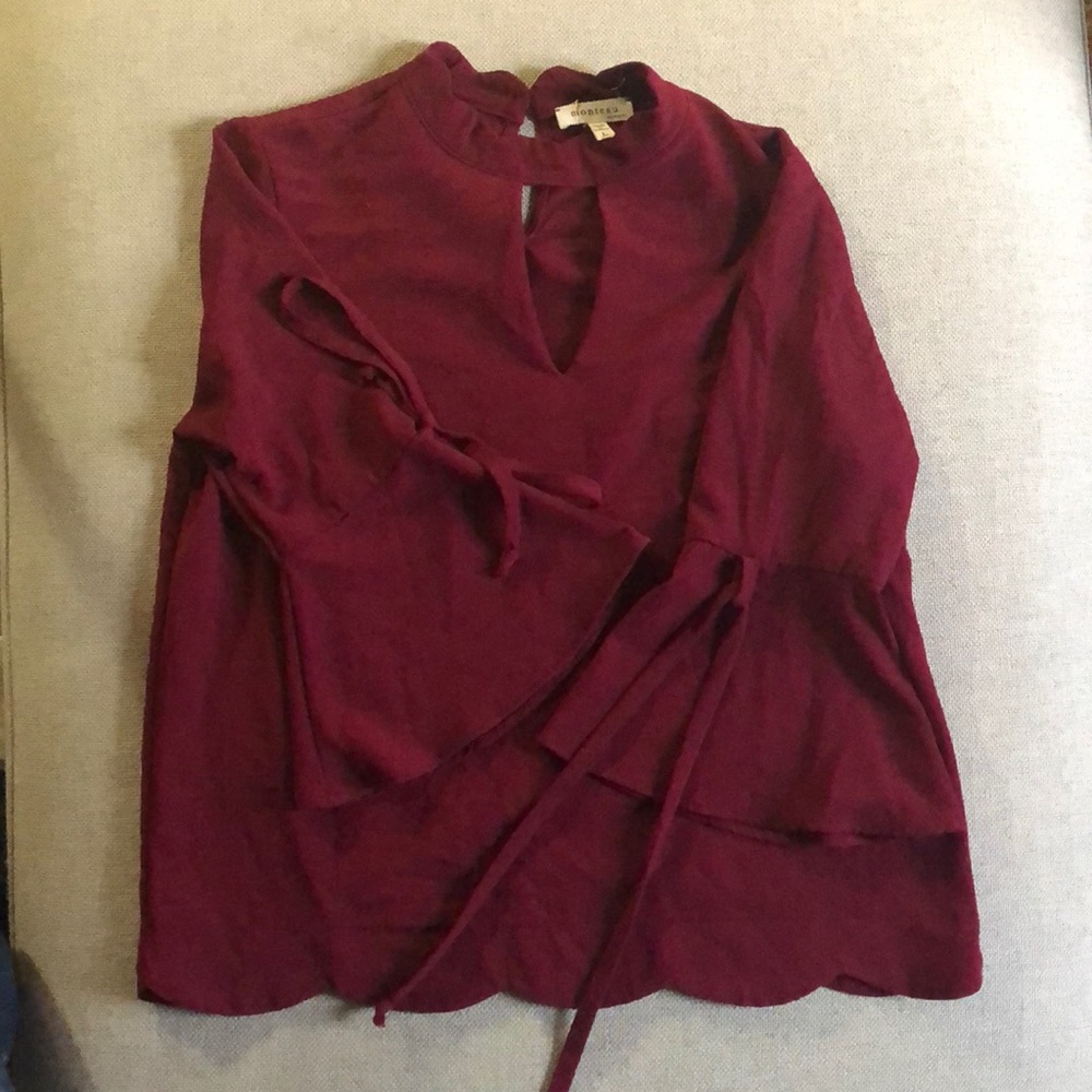 Bell sleeve top